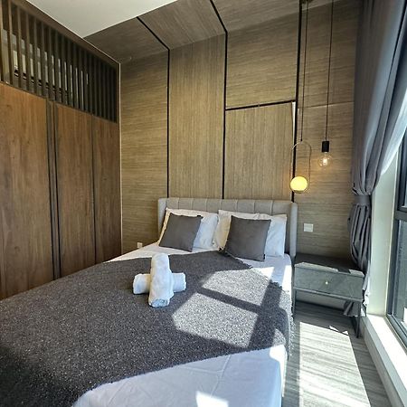 Arte Mont Kiara By Airhost Apartment Kuala Lumpur Bagian luar foto