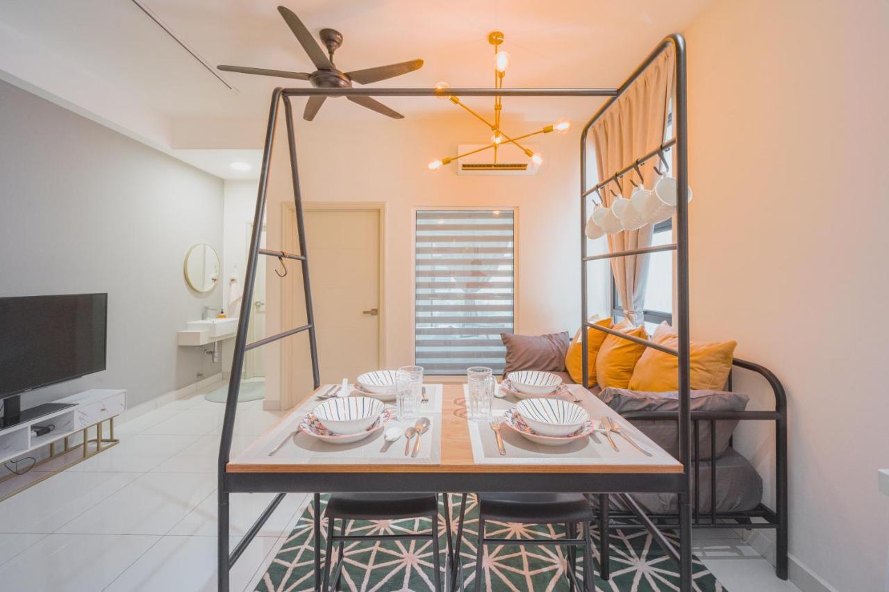 Arte Mont Kiara By Airhost Apartment Kuala Lumpur Bagian luar foto